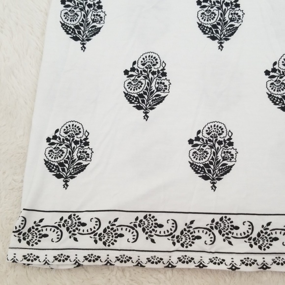 Old Navy shirt - Picture 2 of 5